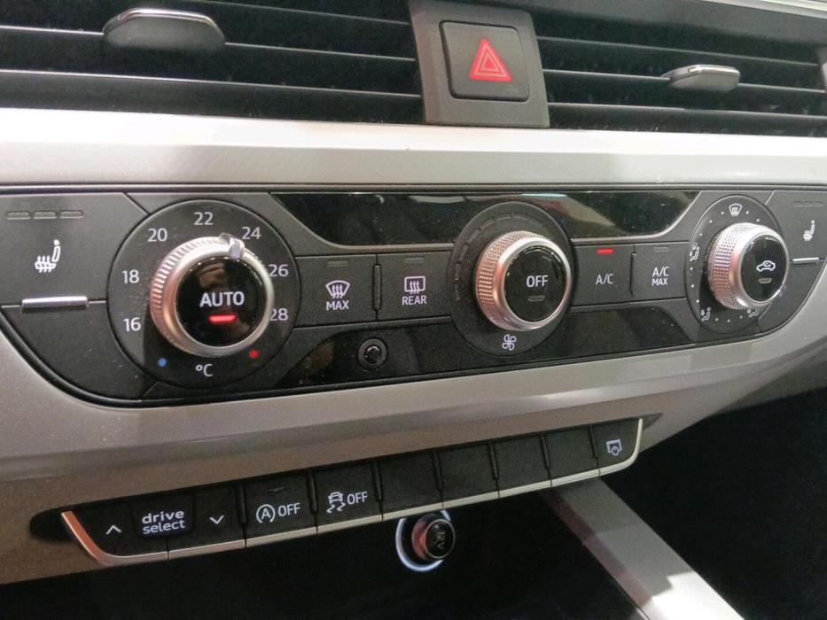 AUDI A4 2018
