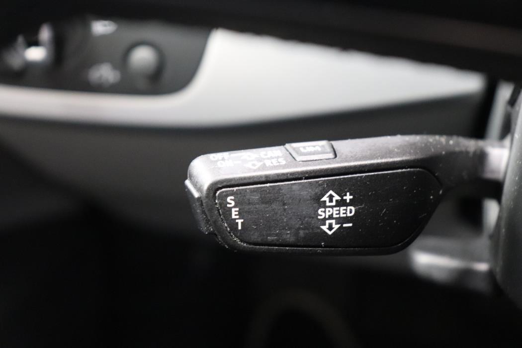AUDI A4 2018