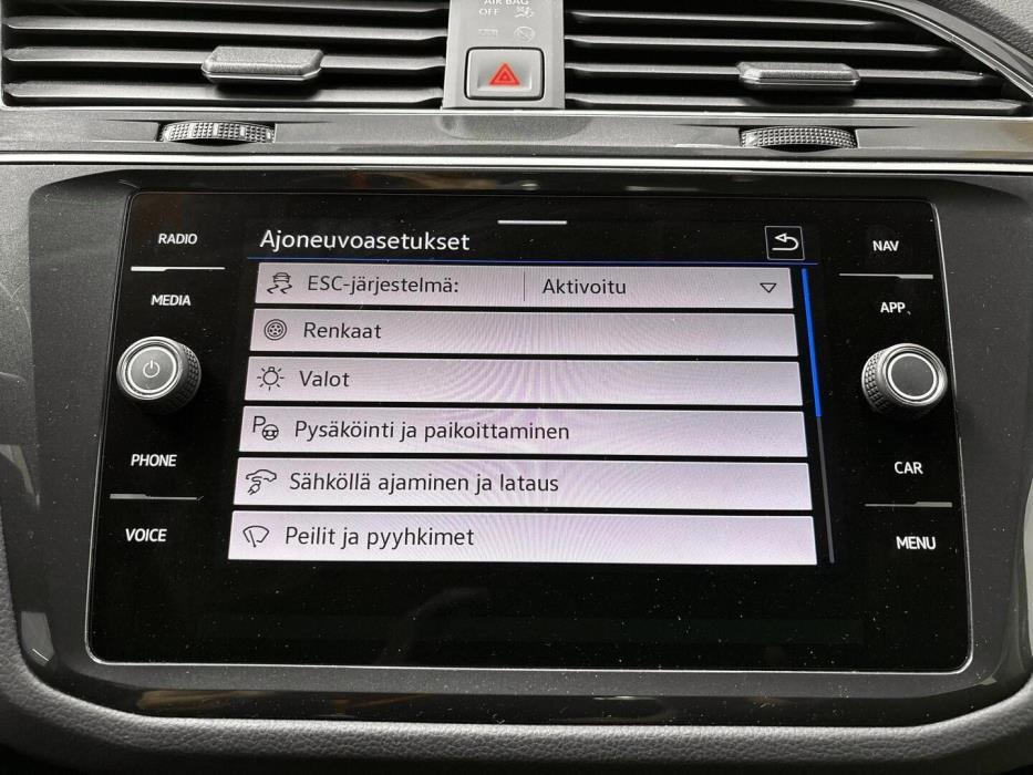 VOLKSWAGEN Tiguan 2022