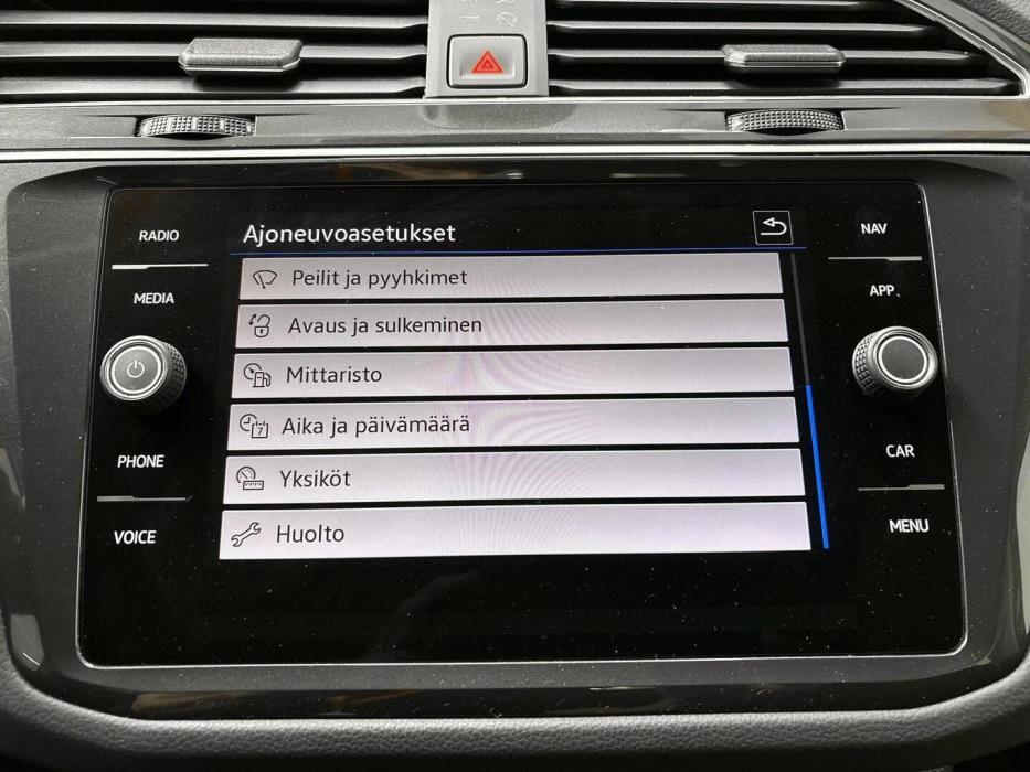VOLKSWAGEN Tiguan 2022