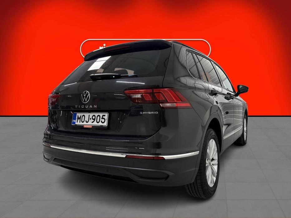 VOLKSWAGEN Tiguan 2022