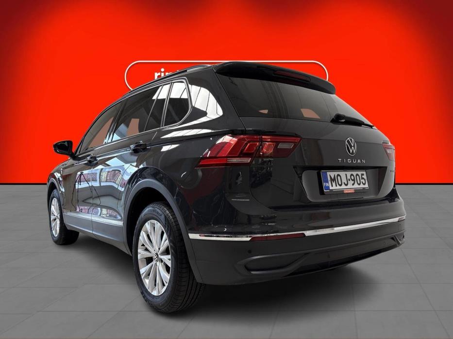 VOLKSWAGEN Tiguan 2022