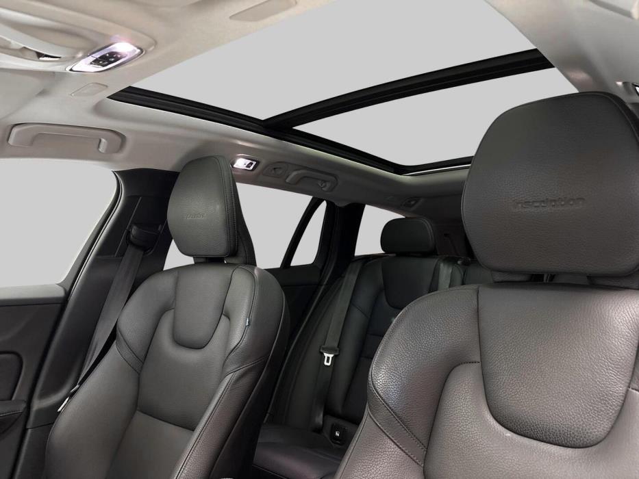 VOLVO V60 2019