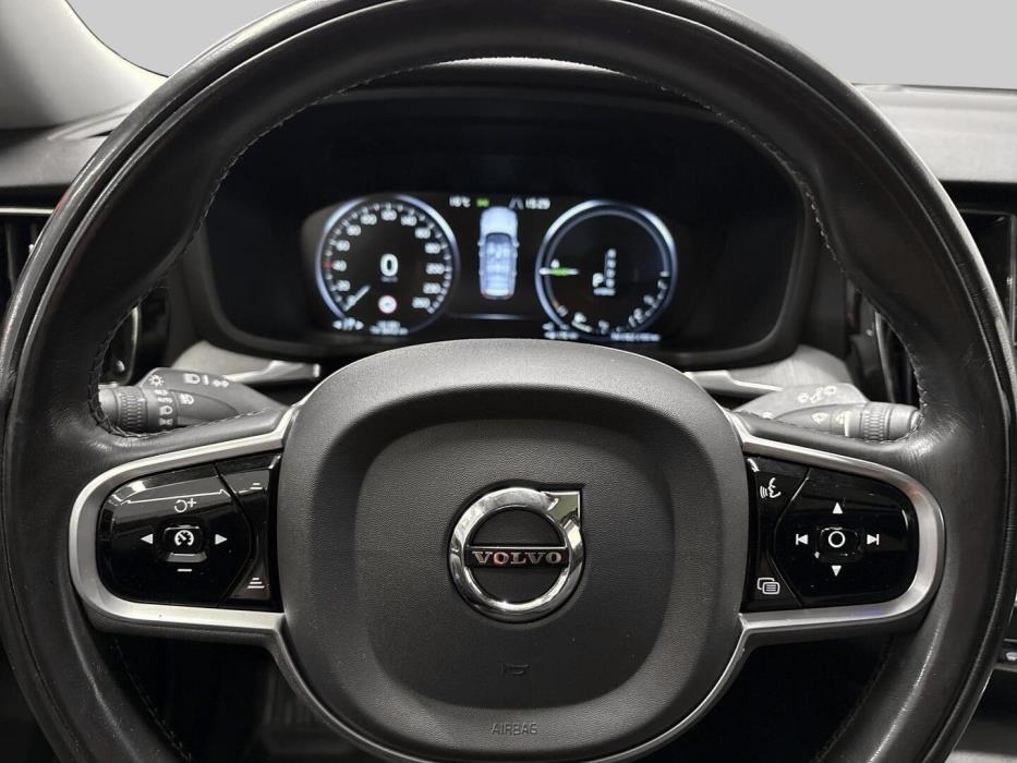 VOLVO V60 2019