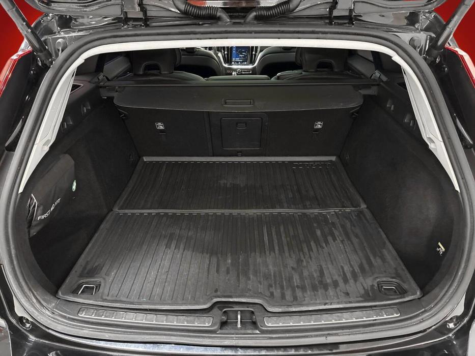 VOLVO V60 2019