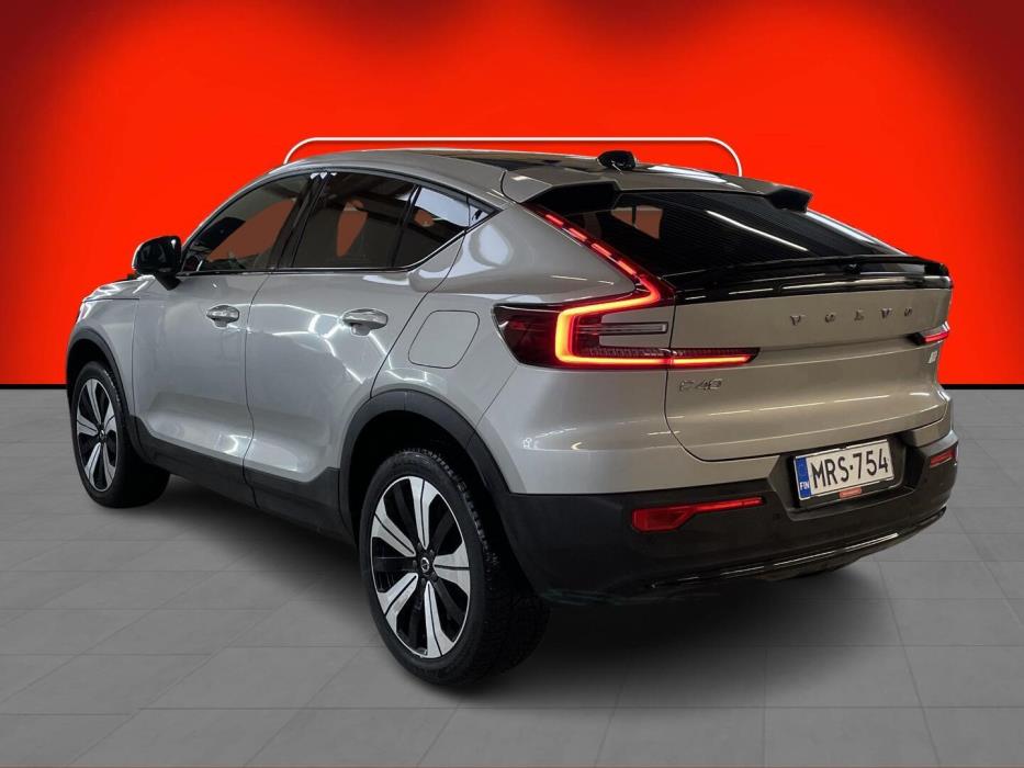VOLVO C40 2023