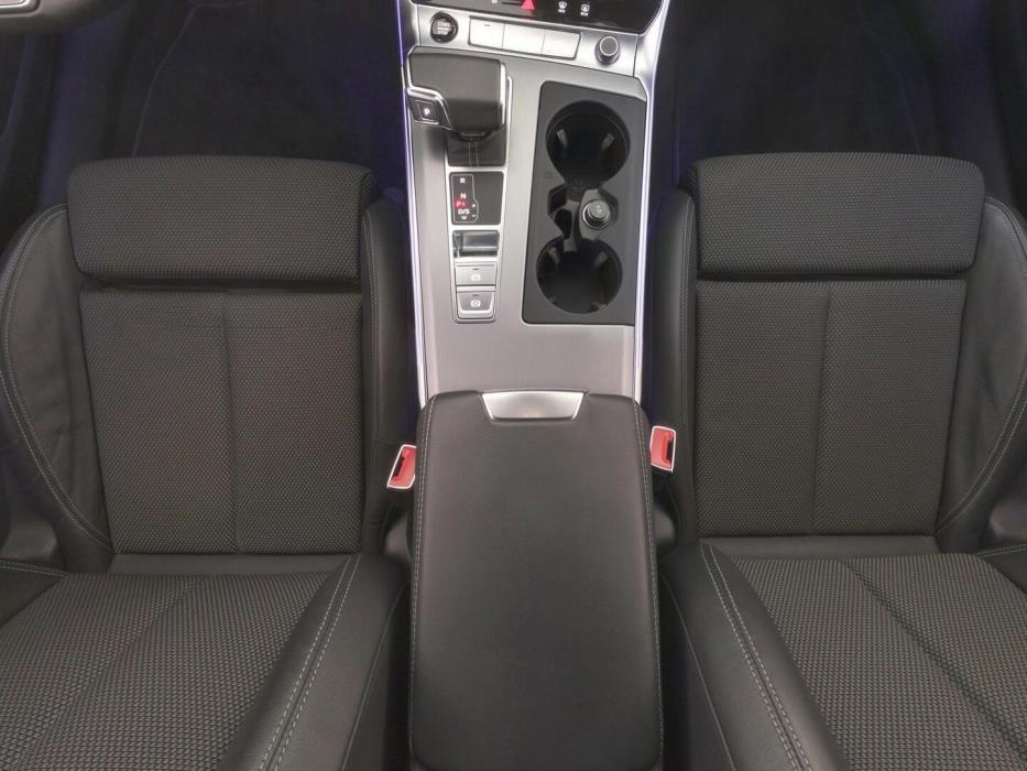 AUDI A6 2023