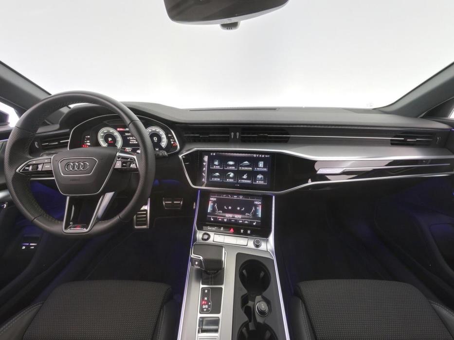 AUDI A6 2023