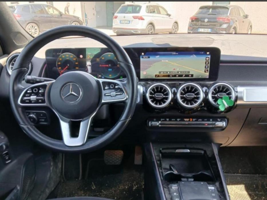 MERCEDES-BENZ EQB 2024
