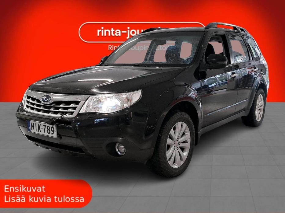 SUBARU Forester 2011