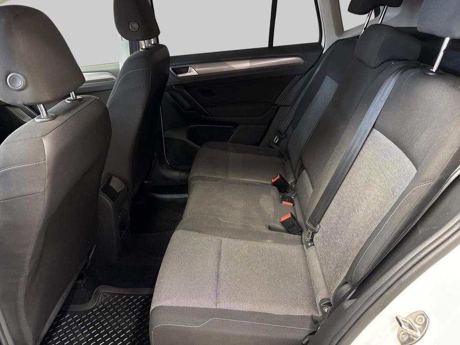 VOLKSWAGEN Golf Sportsvan 2016