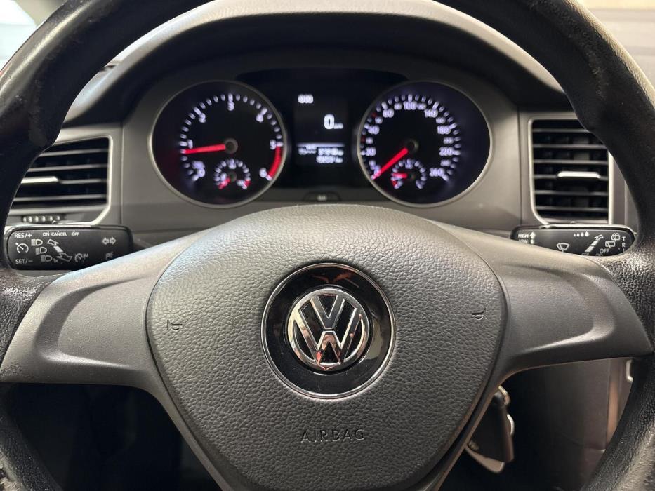VOLKSWAGEN Golf Sportsvan 2016