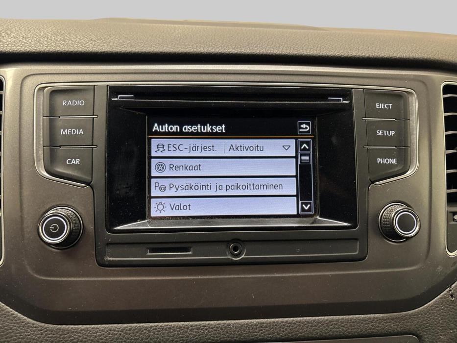 VOLKSWAGEN Golf Sportsvan 2016