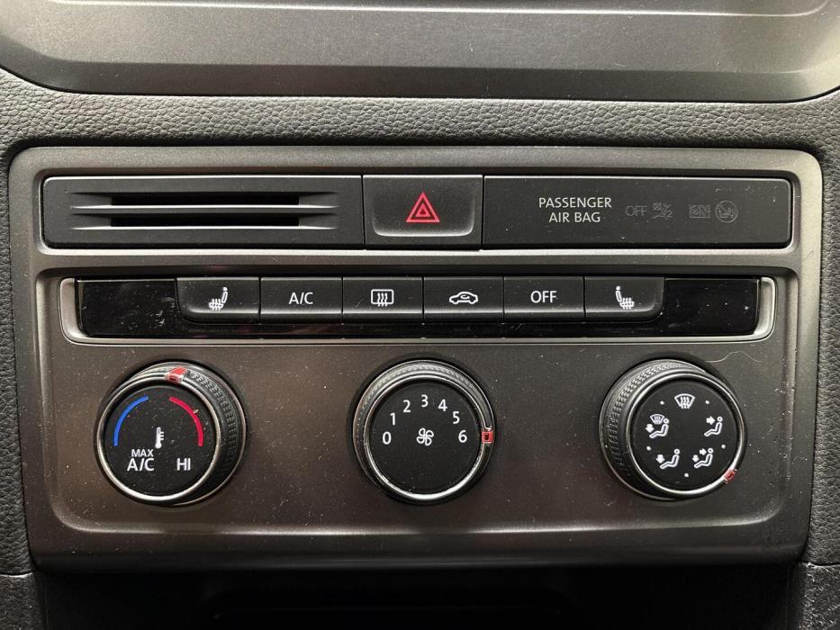 VOLKSWAGEN Golf Sportsvan 2016