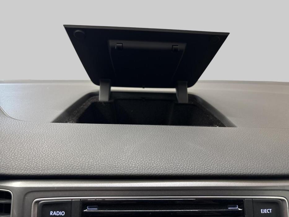VOLKSWAGEN Golf Sportsvan 2016