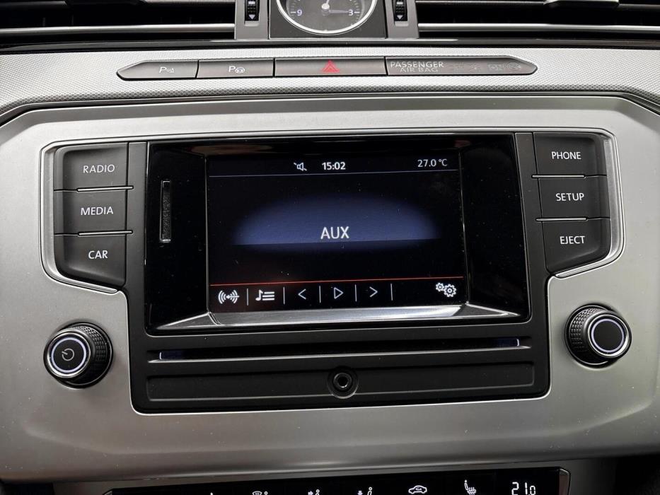 VOLKSWAGEN Passat 2016
