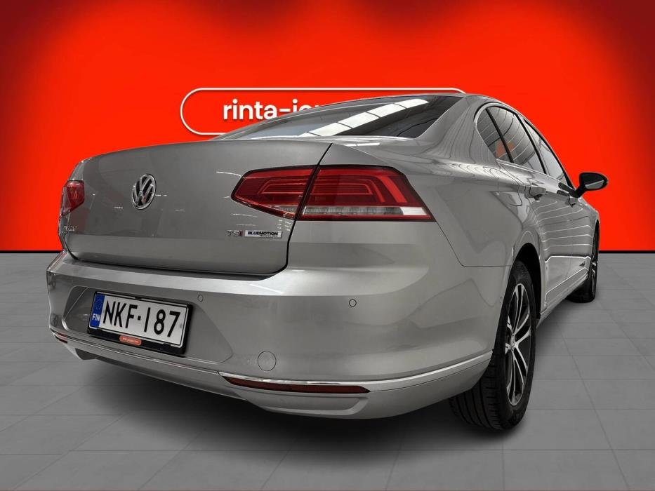 VOLKSWAGEN Passat 2016