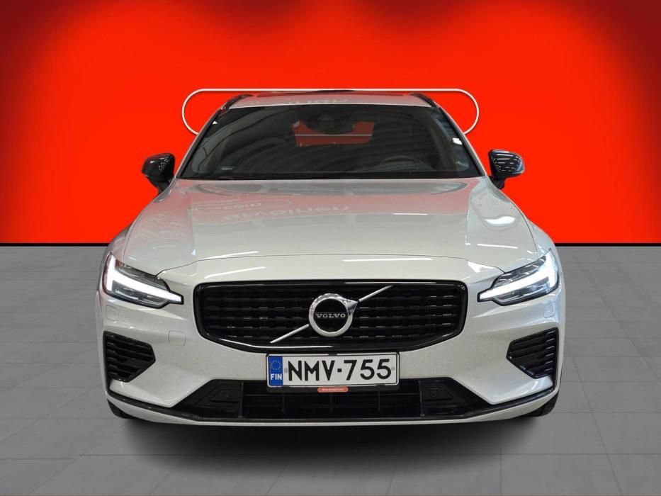 VOLVO V60 2022