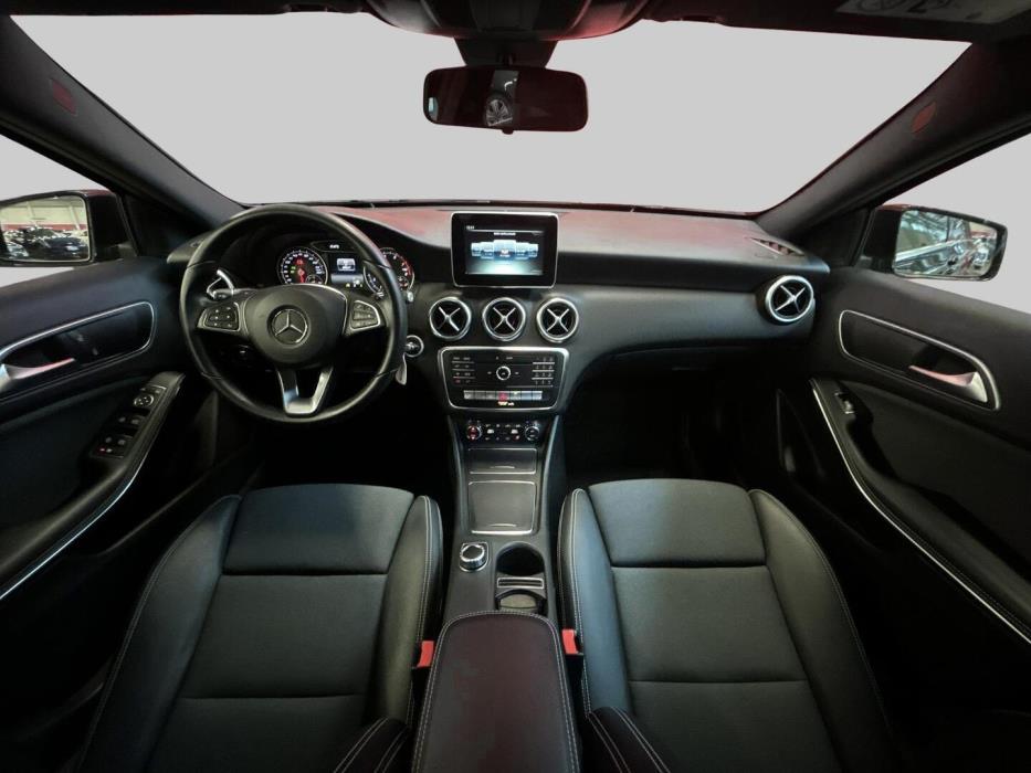 MERCEDES-BENZ A 2016