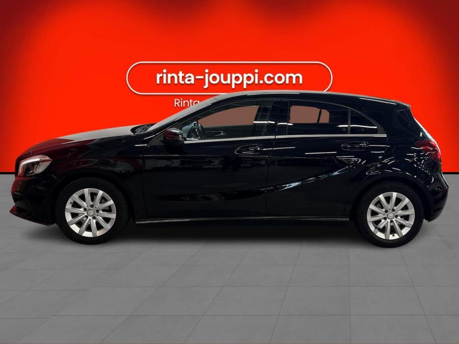 MERCEDES-BENZ A 2016
