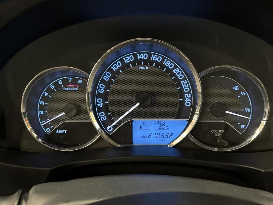 TOYOTA Corolla 2014