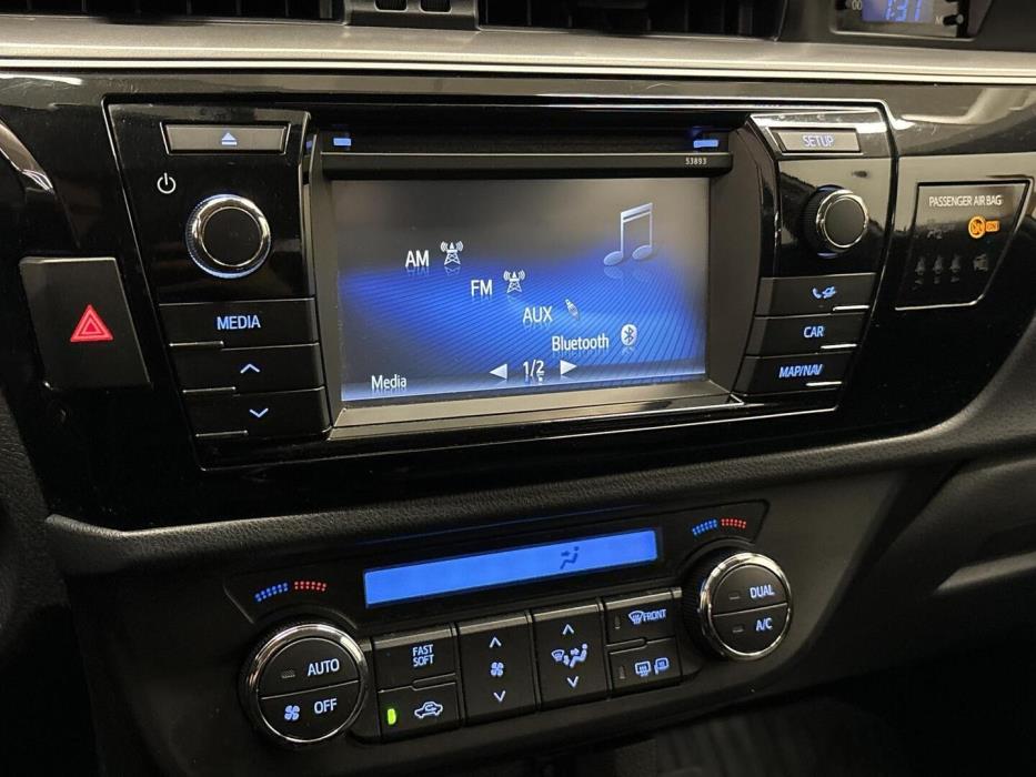 TOYOTA Corolla 2014