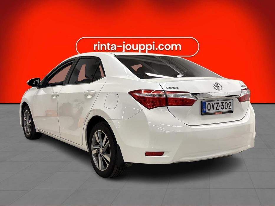 TOYOTA Corolla 2014