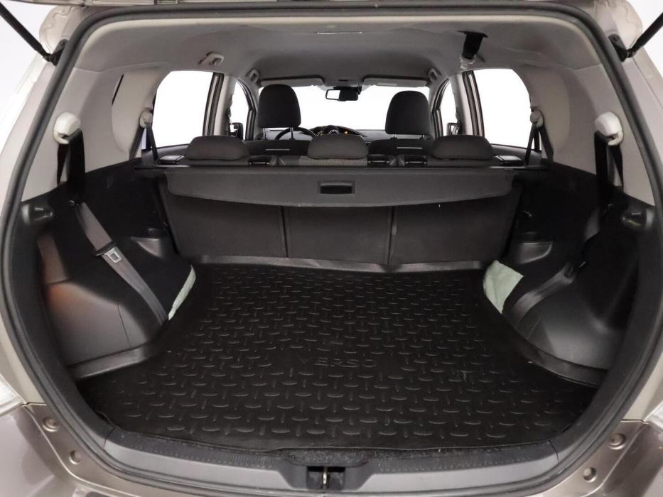 TOYOTA VERSO 2016