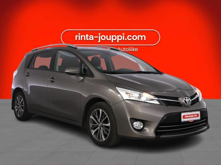 TOYOTA VERSO 2016