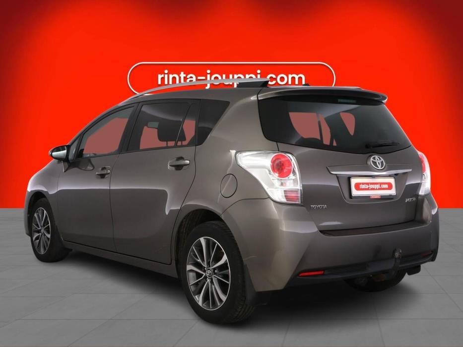 TOYOTA VERSO 2016