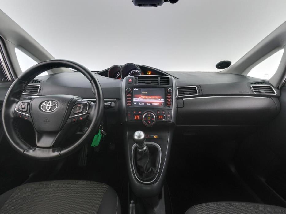 TOYOTA VERSO 2016