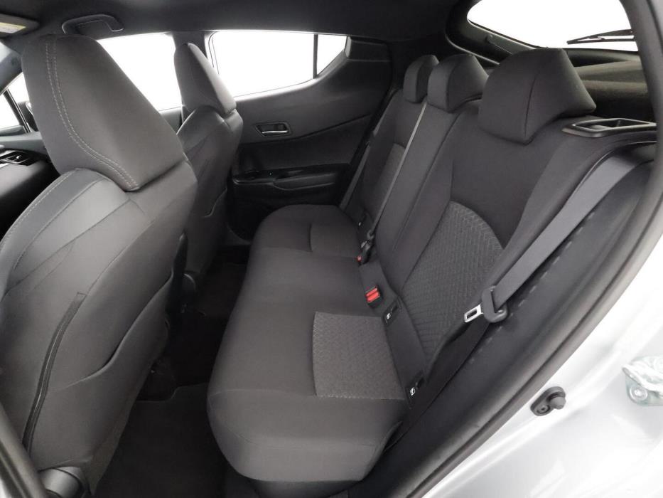 TOYOTA C-HR 2023