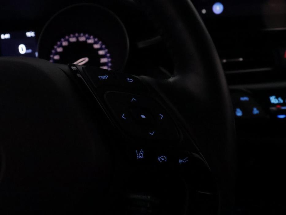 TOYOTA C-HR 2023