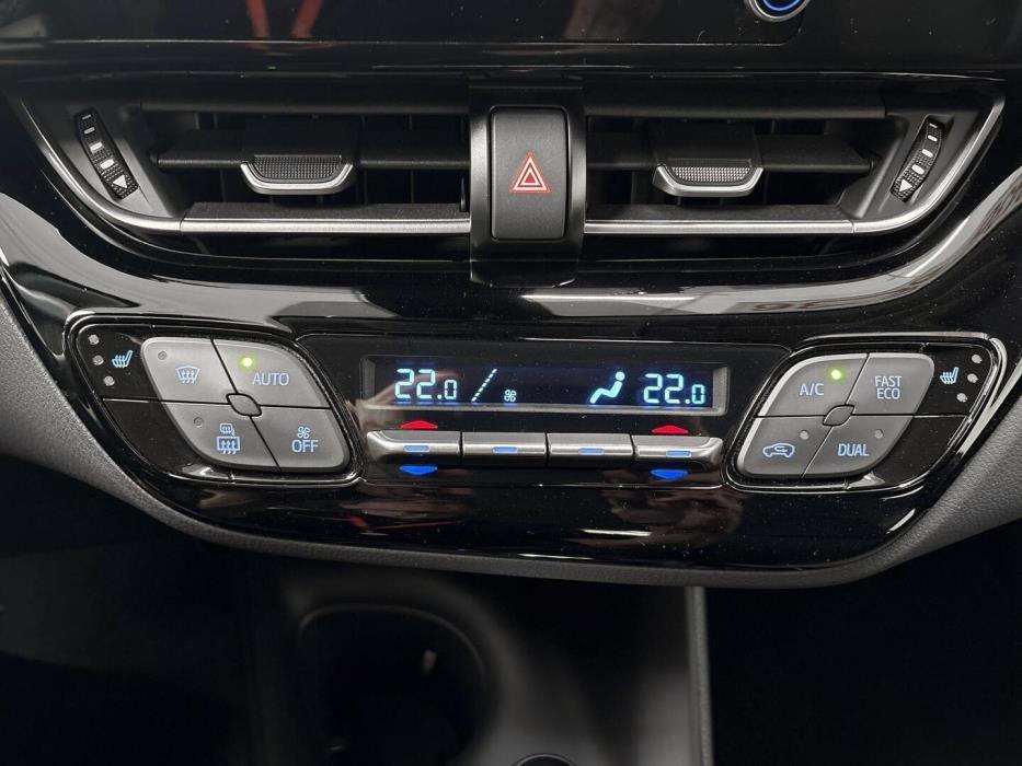 TOYOTA C-HR 2023