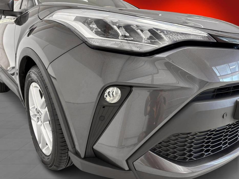 TOYOTA C-HR 2023