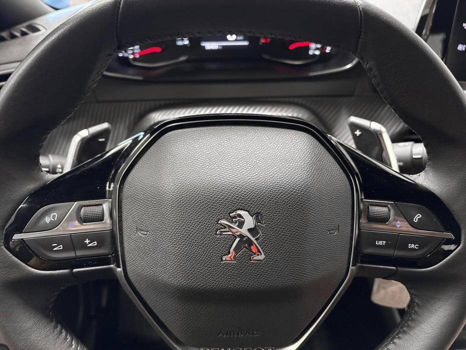 PEUGEOT 2008 2023
