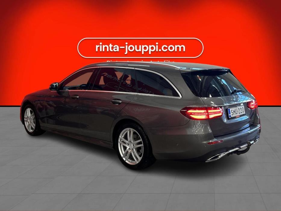 MERCEDES-BENZ E 2019