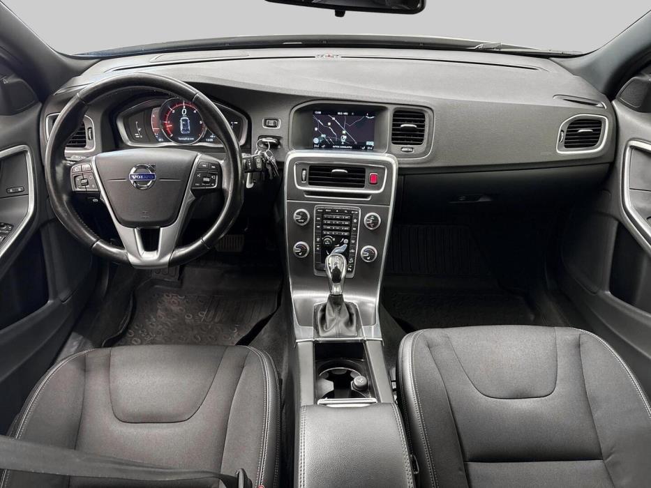 VOLVO V60 Cross Country 2016
