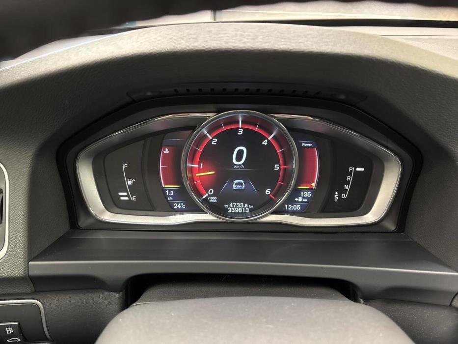 VOLVO V60 Cross Country 2016