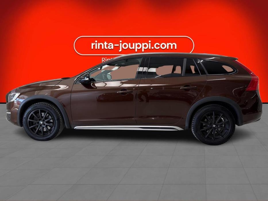 VOLVO V60 Cross Country 2016