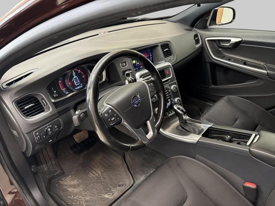 VOLVO V60 Cross Country 2016