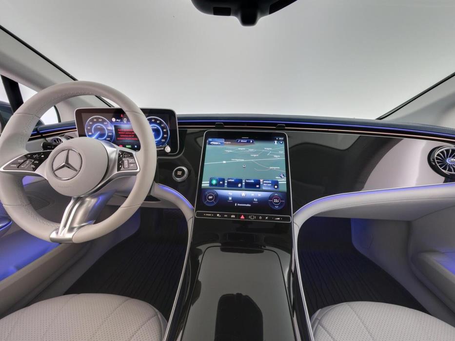 MERCEDES-BENZ EQE 2023