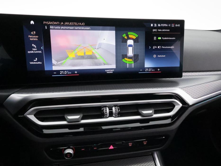 BMW 330 2024