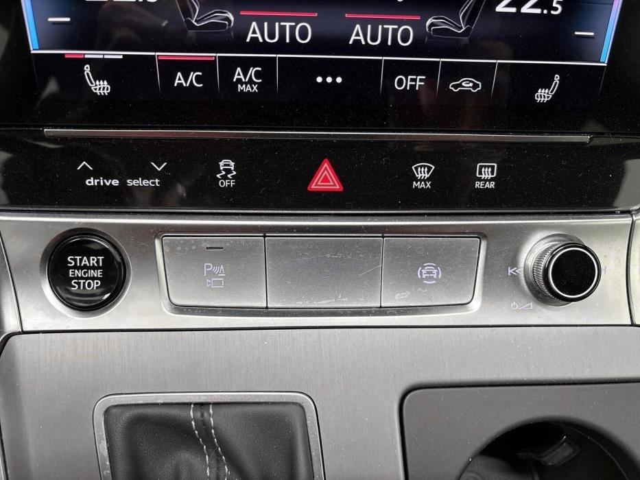 AUDI A6 2023