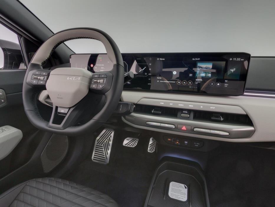 KIA EV4 2026