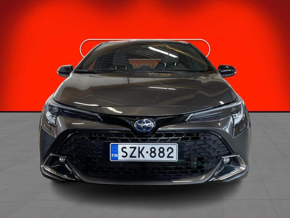 TOYOTA Corolla 2025