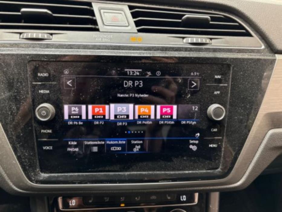 VOLKSWAGEN TOURAN 2021