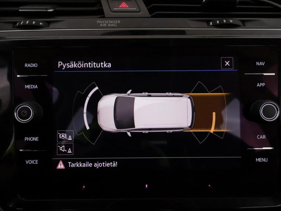 VOLKSWAGEN TOURAN 2021
