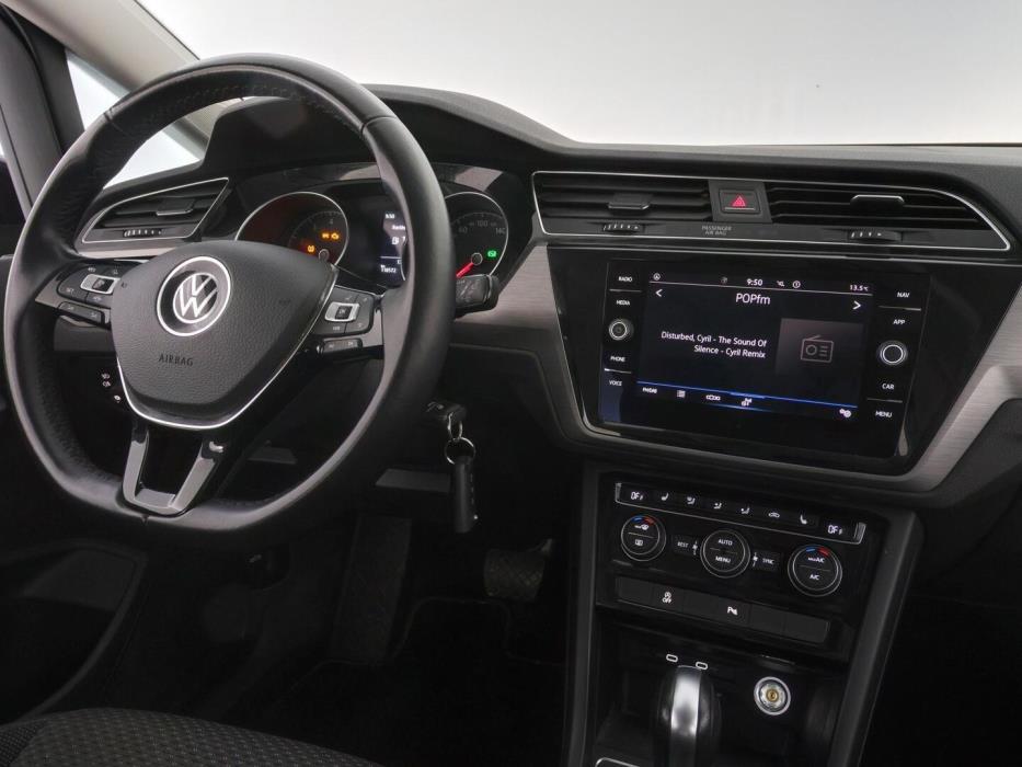 VOLKSWAGEN TOURAN 2021