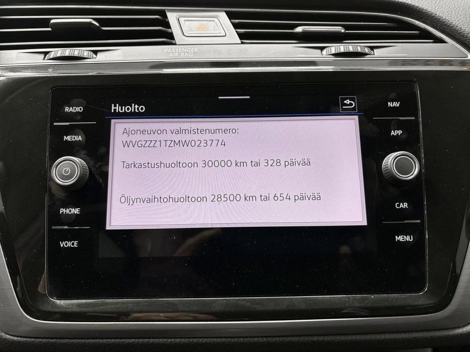 VOLKSWAGEN TOURAN 2021